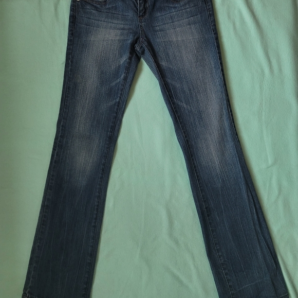 Jeans - Picture 2 of 9